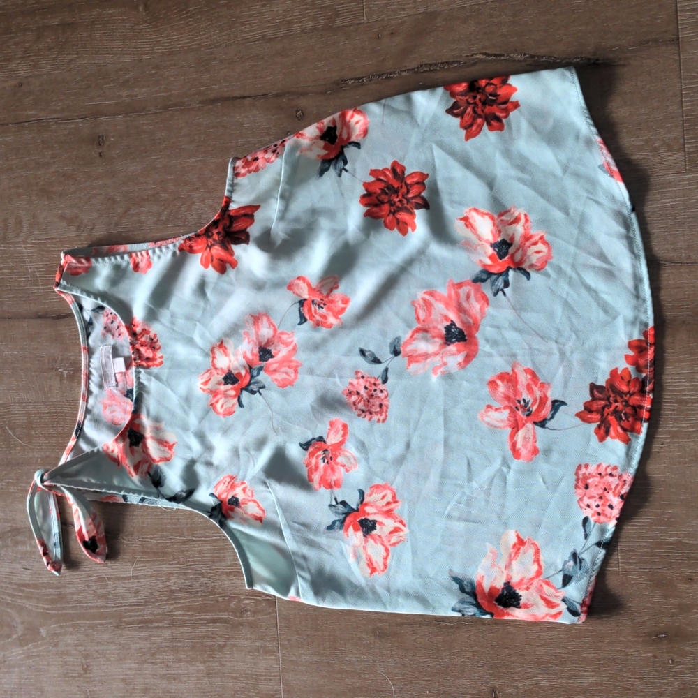 Single tie shoulder top